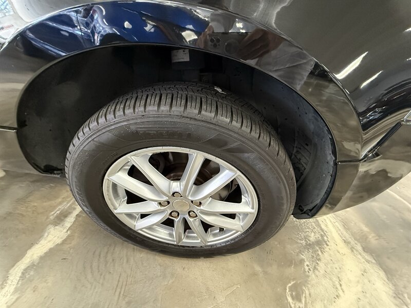 Used 2012 Land Rover Range Rover HSE AWD/4WD image 8