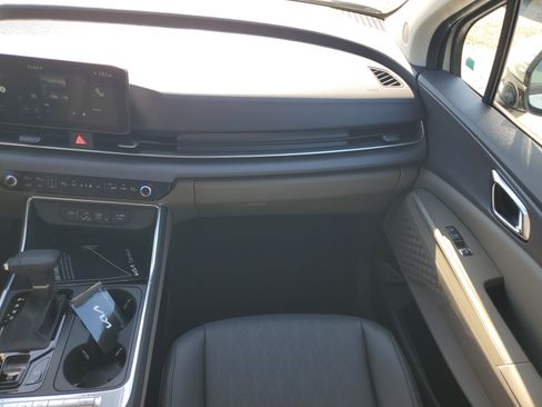 New 2026 Kia Carnival EX image 33