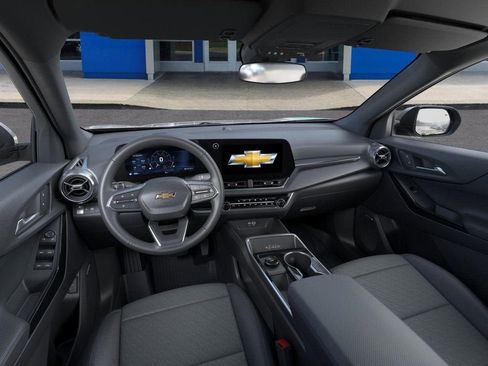 New 2026 Chevrolet Equinox LT w/ Convenience Package II image 15