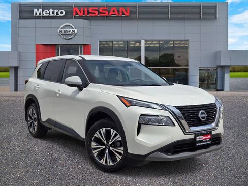 Certified 2023 Nissan Rogue SV FWD image 1