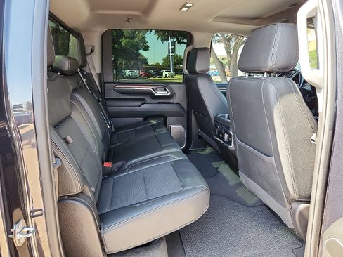 Used 2024 GMC Sierra 3500 Denali w/ Denali Reserve Package AWD/4WD image 12