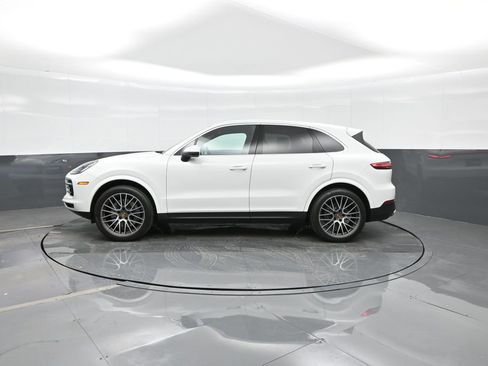 Certified 2021 Porsche Cayenne S image 2