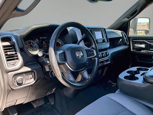 Used 2024 RAM 2500 Big Horn AWD/4WD image 18