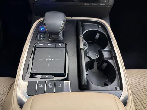 Used 2021 Lexus LS 500 RWD image 35