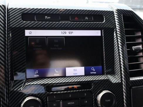 Used 2019 Ford F150 XLT image 24