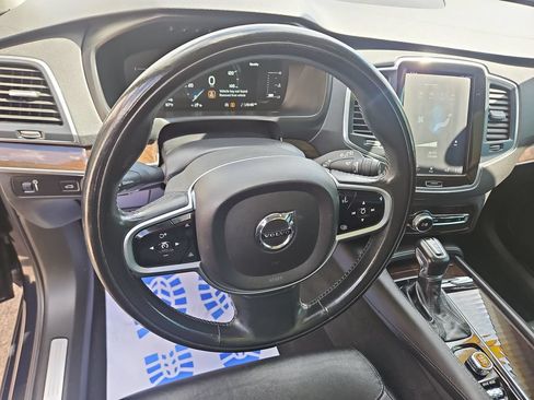 Used 2019 Volvo XC90 T5 Momentum w/ Protection Package Premier FWD image 13