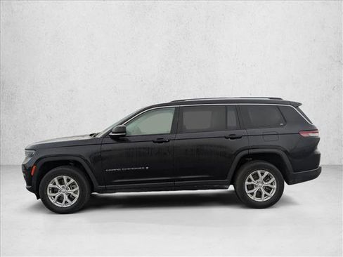 Used 2023 Jeep Grand Cherokee L Limited image 9