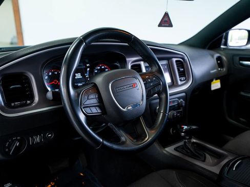 Used 2022 Dodge Charger SXT w/ Blacktop Package RWD image 25
