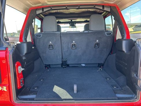 Used 2024 Jeep Wrangler Unlimited Rubicon image 7
