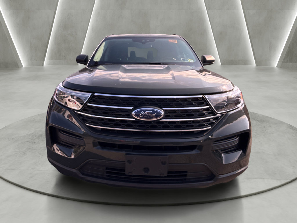 Used 2024 Ford Explorer XLT AWD/4WD image 8