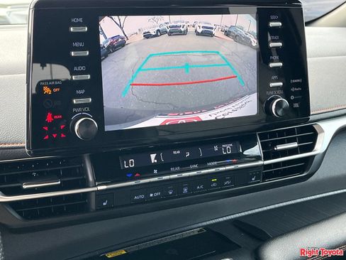 Certified 2022 Toyota Sienna XSE w/ XSE Plus Package FWD image 29