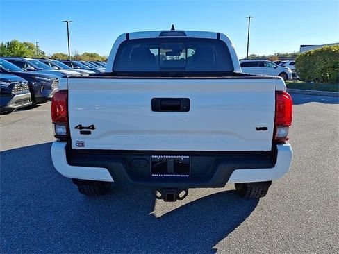 Certified 2023 Toyota Tacoma 4x4 Double Cab image 5