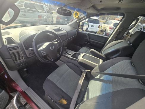 Used 2004 Nissan Titan SE AWD/4WD image 9