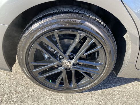 Used 2025 Toyota Camry SE image 13