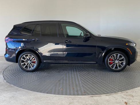 New 2026 BMW X5 M60i w/ Executive Package image 7