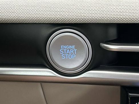 New 2026 Hyundai Tucson Limited FWD image 33