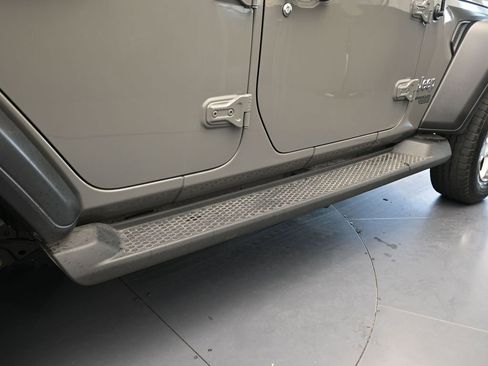 Used 2020 Jeep Wrangler Unlimited Sport S image 44