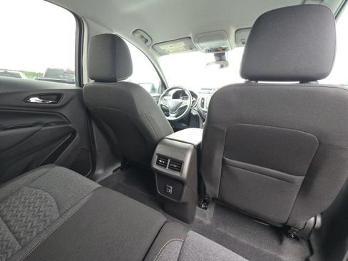 Used 2024 Chevrolet Equinox LT w/ LPO, Floor Liner Package FWD image 17