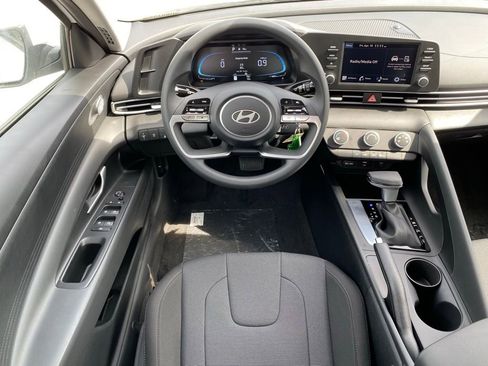 New 2026 Hyundai Elantra SE w/ Cargo Package FWD image 25