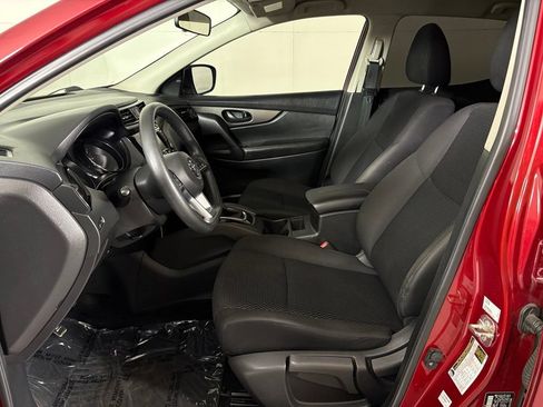 Used 2019 Nissan Rogue Sport S FWD image 18