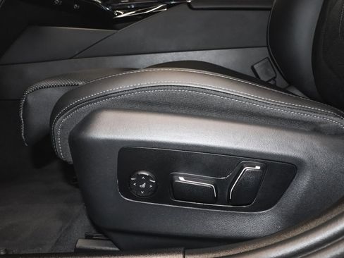 Used 2025 BMW 540i xDrive image 20