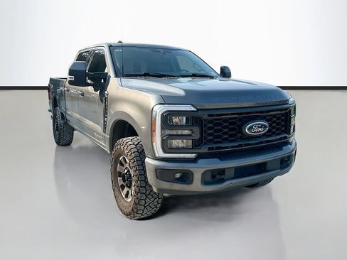 Used 2023 Ford F250 Lariat w/ Lariat Ultimate Package AWD/4WD image 3