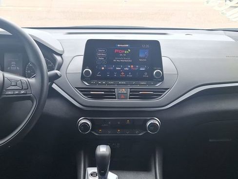 Certified 2025 Nissan Altima 2.5 S FWD image 17