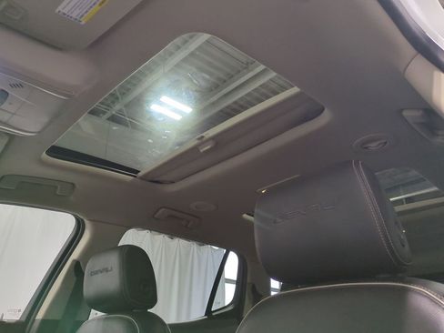 Used 2019 GMC Acadia Denali w/ Technology Package image 19