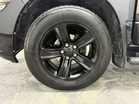 Used 2018 RAM 1500 Sport w/ Hydro Blue Sport Package image 23