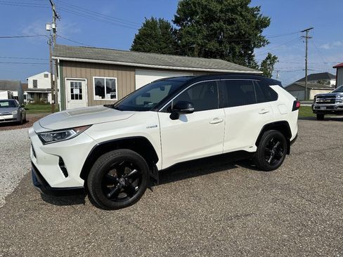 Used 2019 Toyota RAV4 XSE AWD/4WD image 1