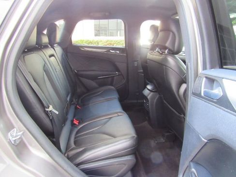Used 2016 Lincoln MKC Premiere image 22