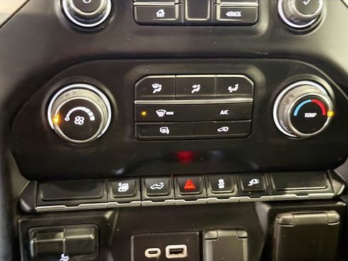 Used 2021 Chevrolet Silverado 3500 LT image 16