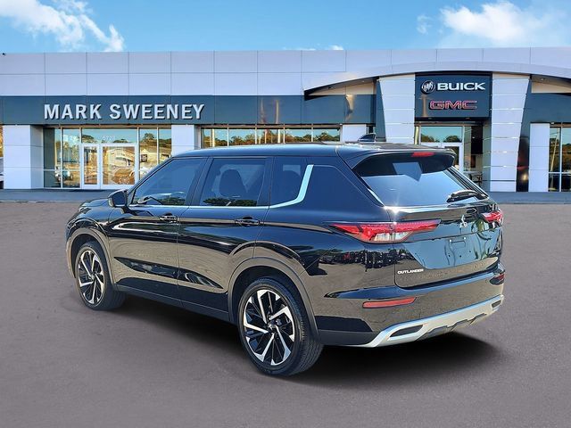Used 2024 Mitsubishi Outlander SE Black Edition AWD/4WD image 32