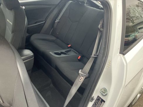 Used 2015 Hyundai Veloster image 25