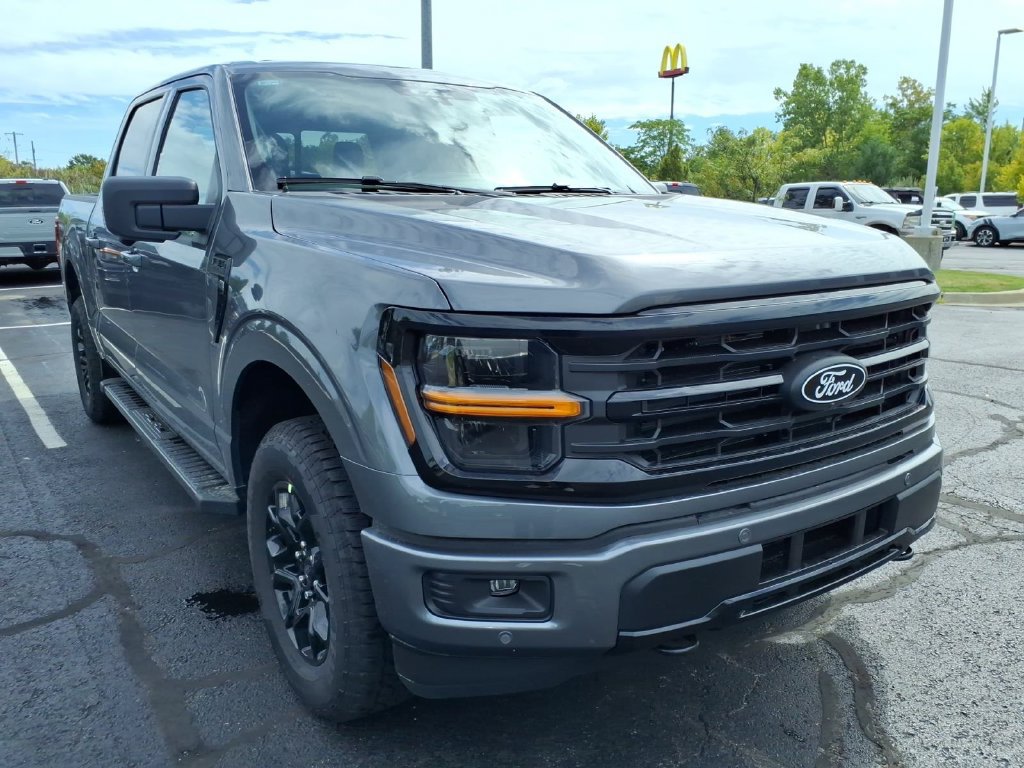 New 2026 Ford F150 XLT w/ Equipment Group 302A MID AWD/4WD image 3
