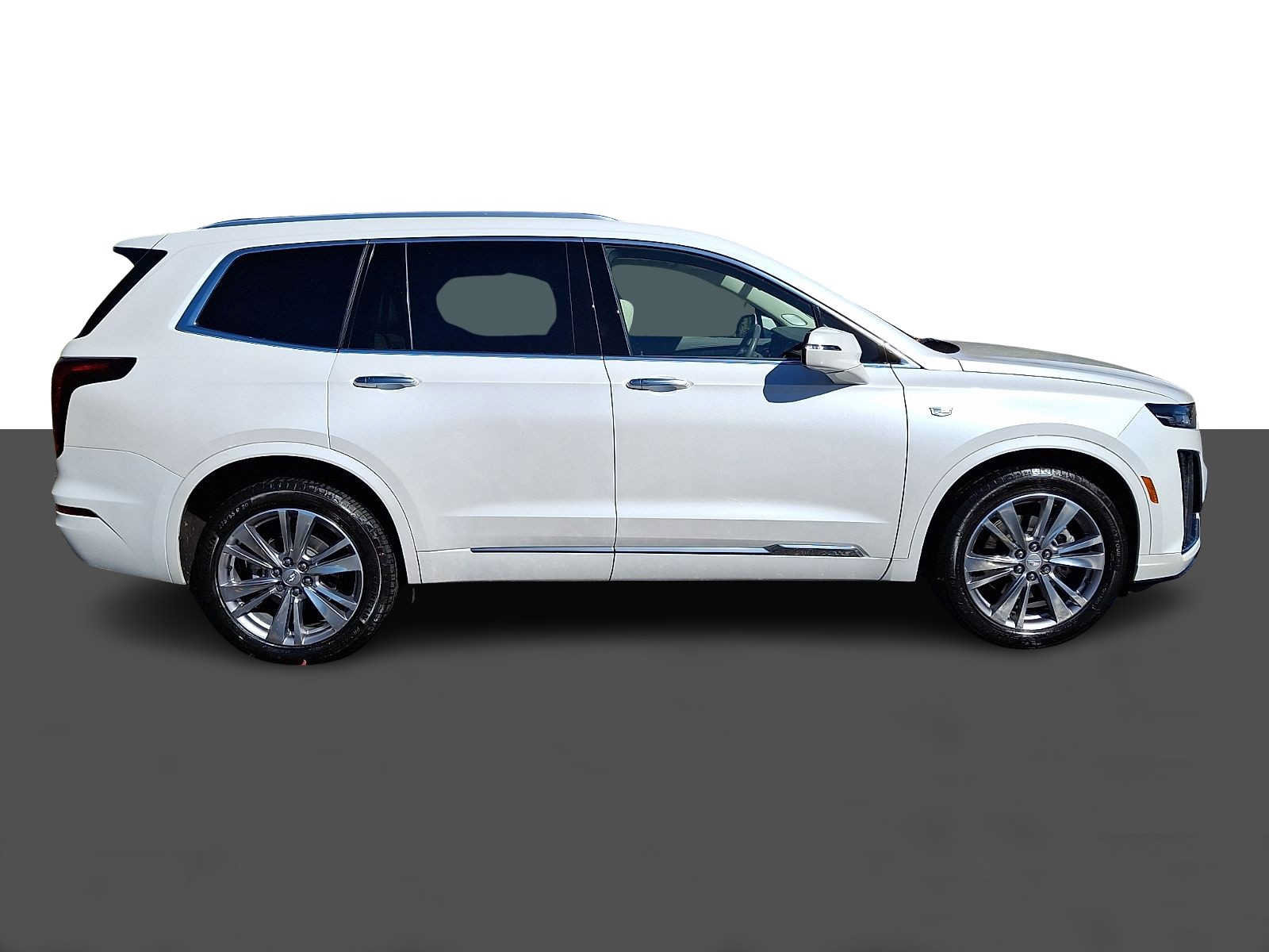 Used 2024 Cadillac XT6 Premium Luxury AWD/4WD image 7