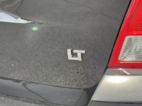 Used 2019 Chevrolet Trax LT w/ LT Convenience Package image 21