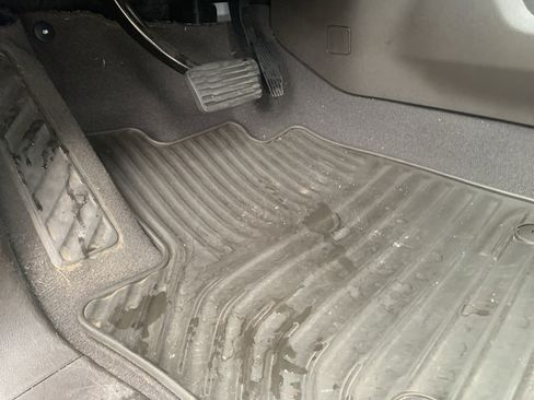 Used 2023 Chevrolet Silverado 1500 LTZ image 17