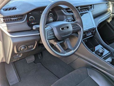 Certified 2024 Jeep Grand Cherokee L Altitude image 11