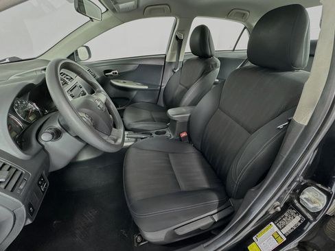 Used 2013 Toyota Corolla S image 18
