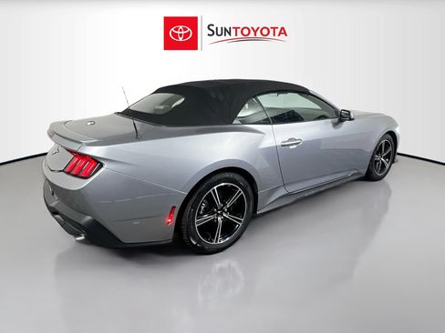 Used 2024 Ford Mustang Premium RWD image 4