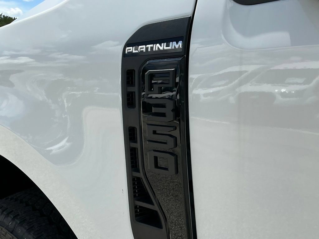New 2026 Ford F350 Platinum w/ FX4 Off-Road Package AWD/4WD image 29