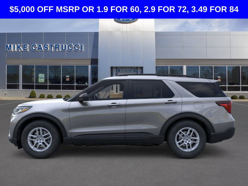 New 2026 Ford Explorer Active RWD image 3
