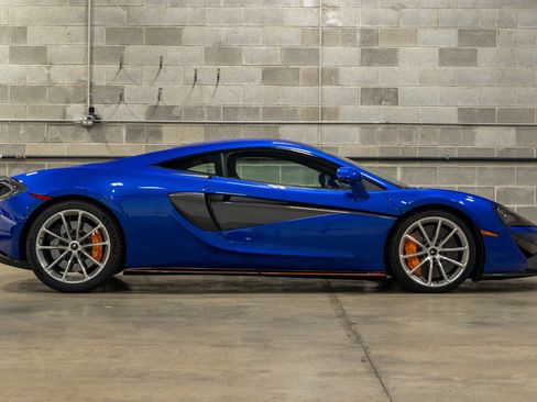 Used 2019 McLaren 570S Coupe RWD image 10
