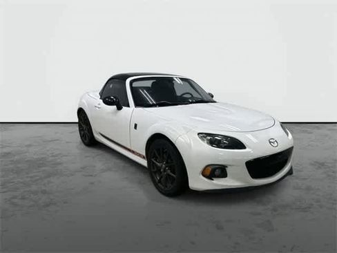 Used 2014 MAZDA MX-5 Miata Club image 6