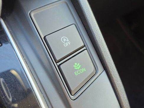 Used 2021 Honda CR-V LX image 33