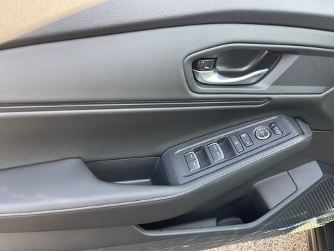 Used 2024 Honda Accord Sport image 8