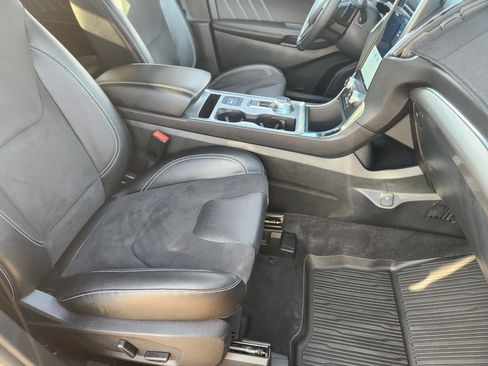 Used 2024 Ford Edge ST w/ Equipment Group 401A AWD/4WD image 14