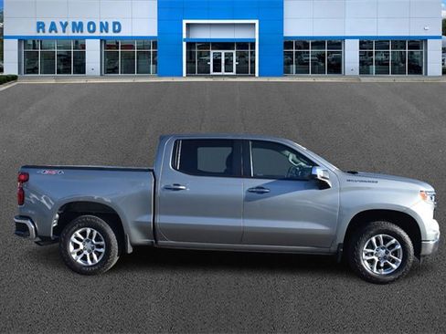 Certified 2023 Chevrolet Silverado 1500 LT image 2