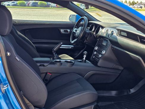Used 2019 Ford Mustang Coupe RWD image 30